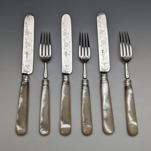 1880 年英國古董雕刻白色珍珠手柄甜點餐具 3 副套裝斯托克斯和愛爾蘭